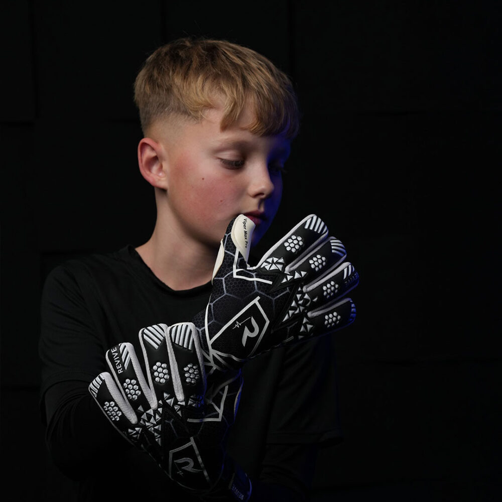 Junior Viper Max Pro - Black & White